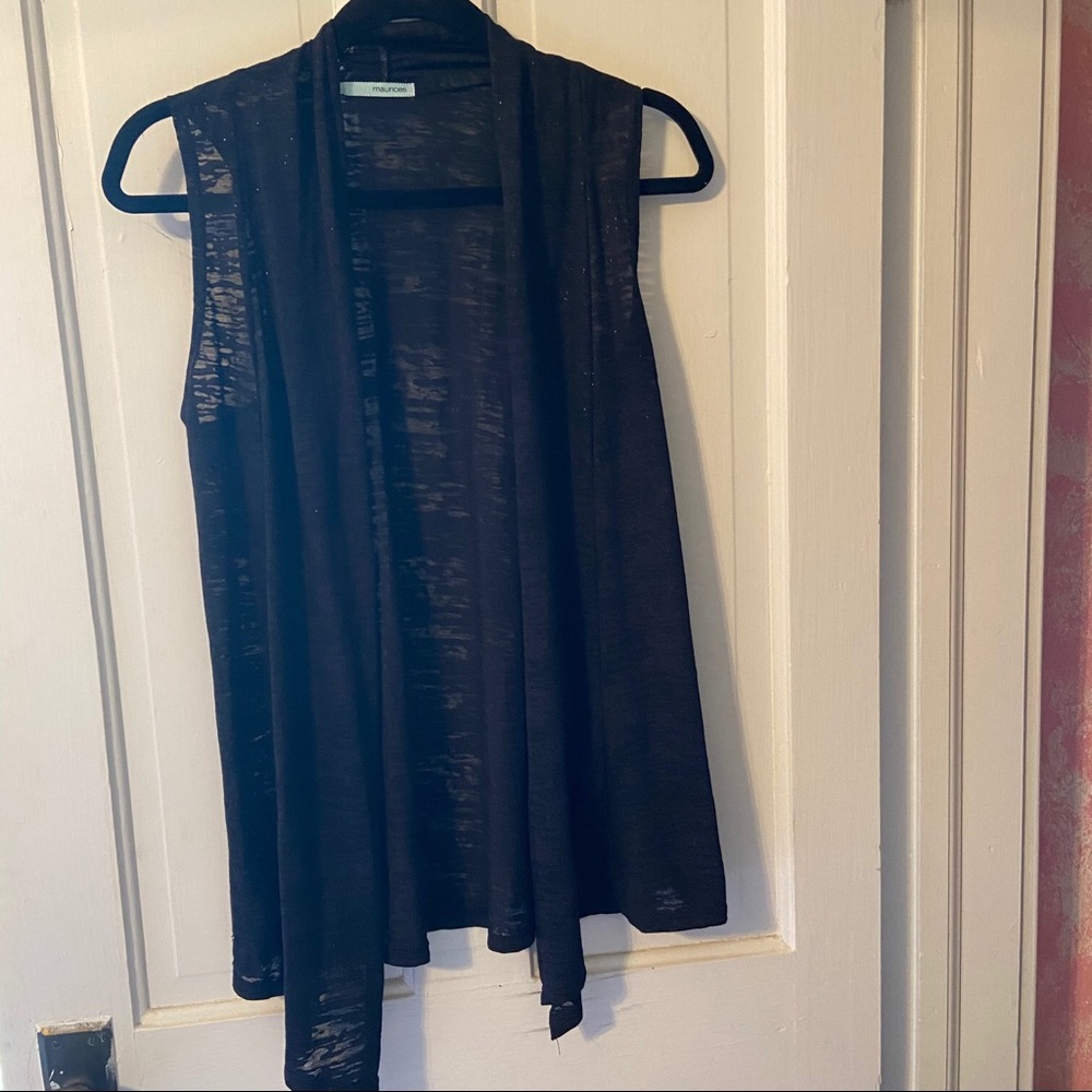 Maurices Black Light Weight Vest Size Medium